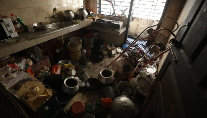 চট্টগ্রামে গ্যাস লাইন বিস্ফোরণে শিশুসহ একই পরিবারের ৯ জন দগ্ধ