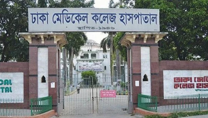 শাহবাগে চালককে অচেতন করে অটোরিকশা চুরি