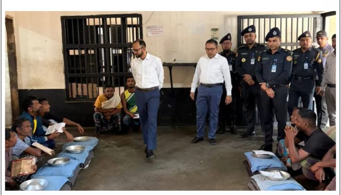 ​মৌলভীবাজার জেলা কারাগার পরিদর্শনে জেলা প্রশাসক তৌহিদুজ্জামান পাভেল