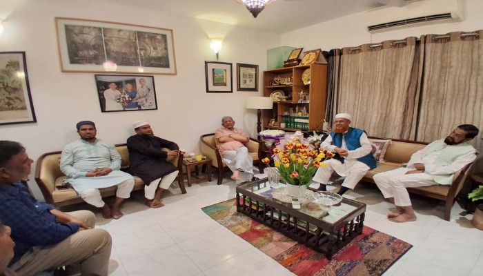 ​ জামায়াতের ইফতার মাহফিলে এলজিআরডি মন্ত্রী মির্জা ফখরুলকে আমন্ত্রণ