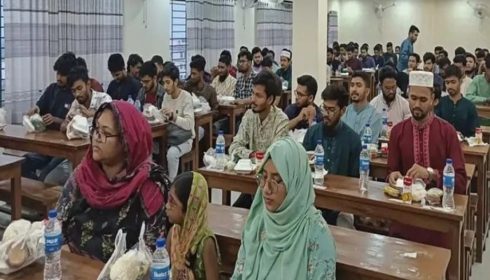 ​কুবির আইসিটি বিভাগের ইফতার মাহফিল অনুষ্ঠিত