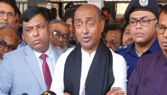 দুর্নীতি করলে চাকরিচ্যুতি ও মামলা: হুঁশিয়ারি আইনমন্ত্রীর