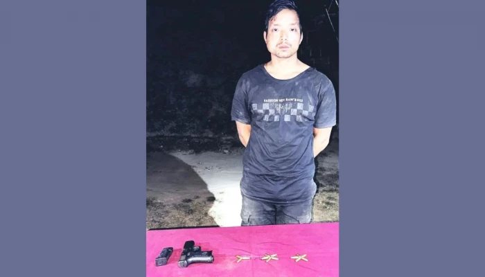 বান্দরবানে অস্ত্রসহ এক সন্ত্রাসী আটক