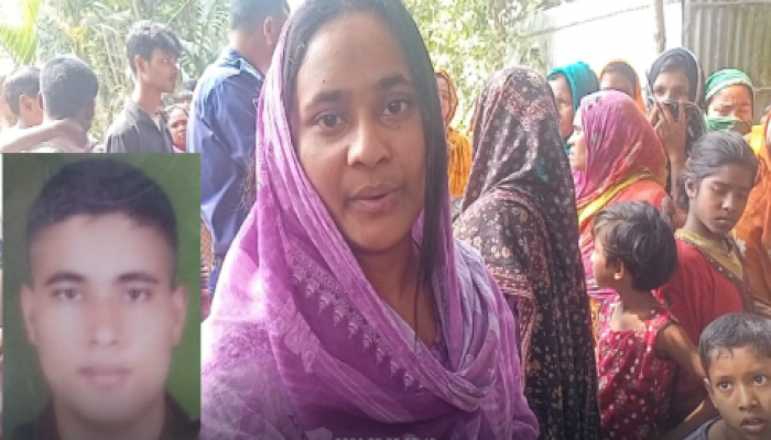 ​স্ত্রীর স্বীকৃতির দাবিতে সেনাসদস্যের বাড়িতে চাঁদপুরের যুবতীর অনশন