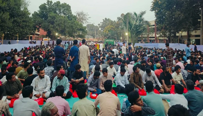 ১২০০ শিক্ষার্থী নিয়ে জাবিতে ছাত্রদলের ইফতার মাহফিল