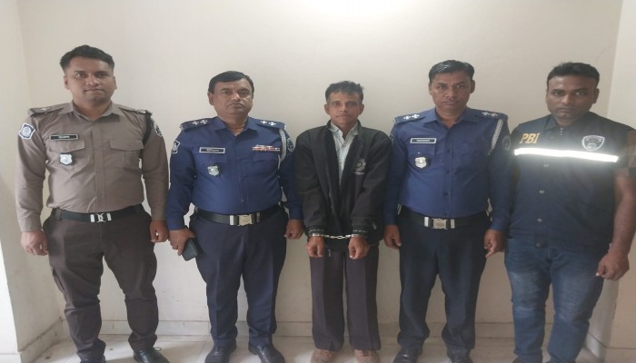 ​শাড়ির আঁচল পেঁচিয়ে বৃদ্ধাকে হত্যা: রহস্য উদঘাটন