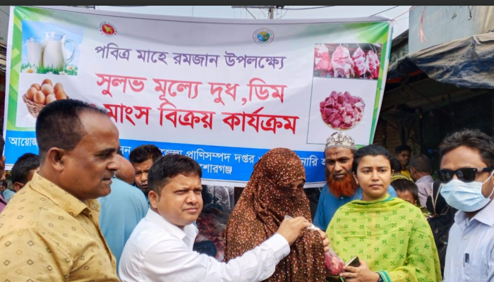 হোসেনপুরে ৬৫০ টাকায় গরুর মাংস বিক্রি