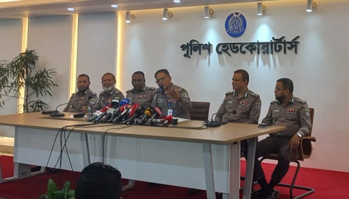 জুলাই বিপ্লব নিয়ে যারা ফায়দা লুটতে চায় তাদের তালিকা করা হবে