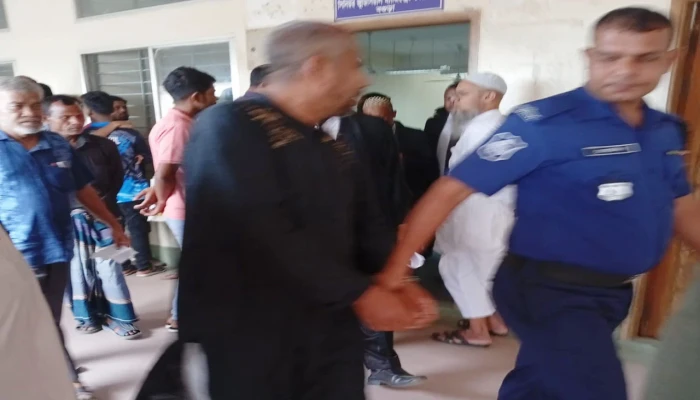 ক্রসফায়ারের হুমকি দিয়ে চাঁদা আদায়, সাবেক ওসি কারাগারে