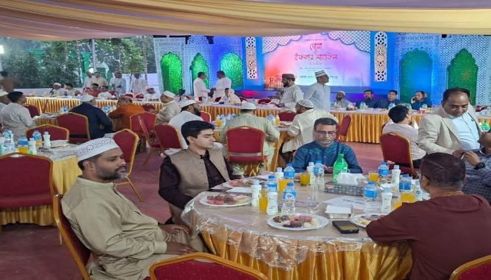 ​ময়মনসিংহ জেলা প্রশাসকের বাসভবনে ইফতার ও দোয়া মাহফিল অনুষ্ঠিত মোহাম্মদ সালাহ উদ্দিন
