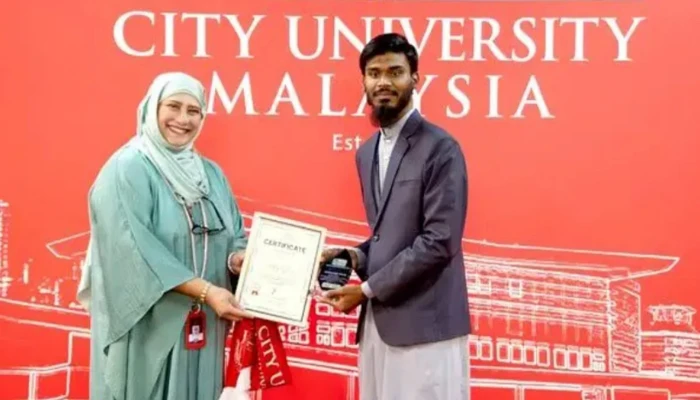 মালয়েশিয়ায় ‘লিডারশিপ অ্যাওয়ার্ড’ জিতলেন বাংলাদেশি শিক্ষার্থী রফিকুল