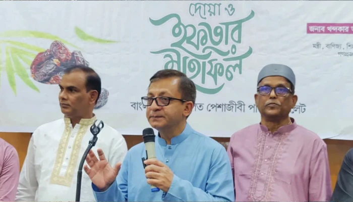 নির্বাচনের আগে দেওয়া প্রতিশ্রুতিগুলো পর্যায়ক্রমে বাস্তবায়ন করা হবে