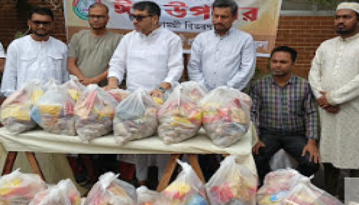 ঈদের প্রকৃত আনন্দ অসহায় মানুষের মুখে হাসি ফোটানো: মিফতাহ্ সিদ্দিকী