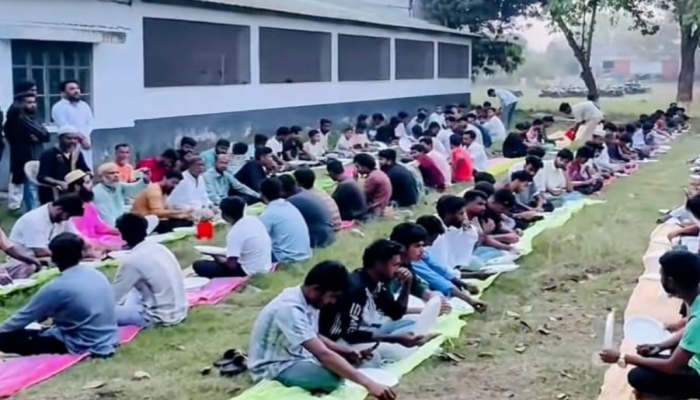 ​আদমদীঘিতে যুবলীগ ও ছাত্রলীগের ইফতার মাহফিল, শেখ হাসিনার সুস্বাস্থ্য কামনা