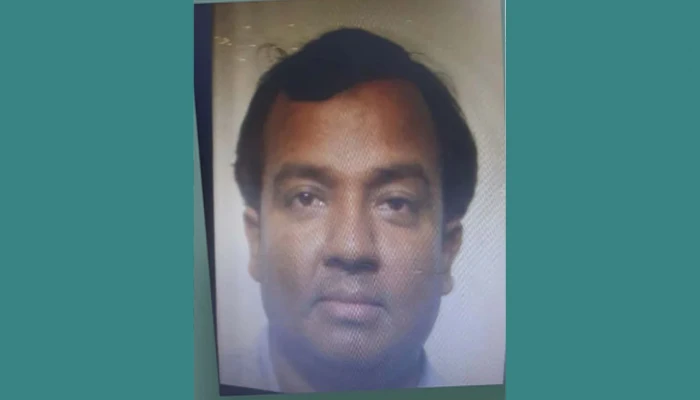 স্ত্রীকে হত্যার পর সন্তানকে নিয়ে থানায় আত্মসমর্পণ স্বামীর