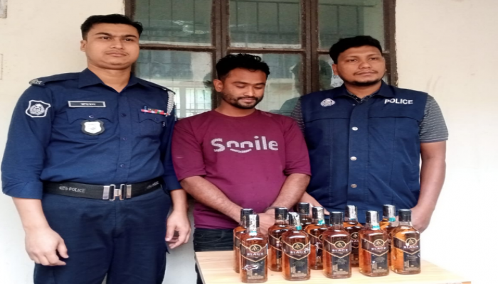 ​নবীগঞ্জে মাদকবিরোধী অভিযানে ১১ বোতল বিদেশি মদসহ গ্রেপ্তার ১