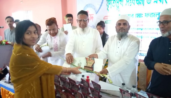 পাঁচবিবিতে শিক্ষার্থী সমিতির ঈদ পূনর্মিলনী অনুষ্ঠান অনুষ্ঠিত