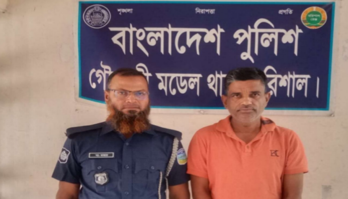 ​প্রশংসায় ভাসছেন বিএনপি নেতা ইয়াবাসহ মাদক ব্যবসায়ীকে আটক করে পুলিশে সোর্পদ