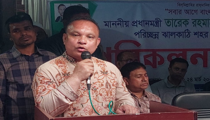 ​বর্জ্যের অব্যবস্থাপনায় বাড়ছে স্বাস্থ্যঝুঁকি: ড. জিয়াউদ্দিন হায়দার