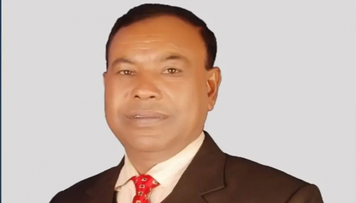 ছিলেন আত্মগোপনে, বাড়ি ফিরেই গ্রেপ্তার আ.লীগ নেতা