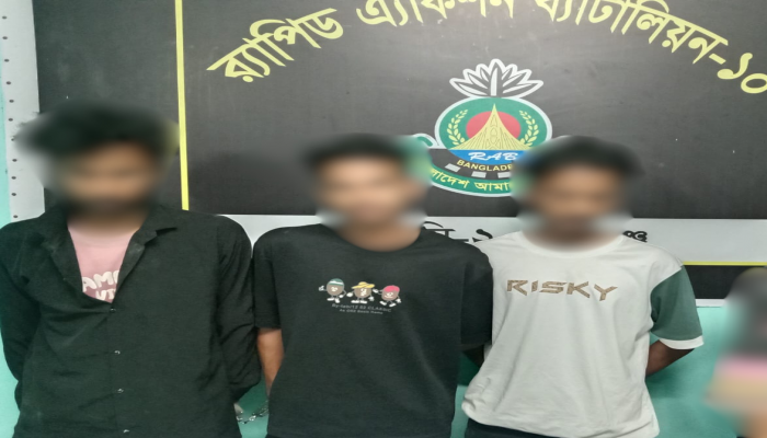 ঢাকার দোহারে প্রায় পঞ্চাশ হাজার টাকা মূল্যমানের ১৩৮ পিস ইয়াবাসহ ০৪ জন মাদক ব্যবসায়ীকে গ্রেফতার করেছে র‌্যাব-১০