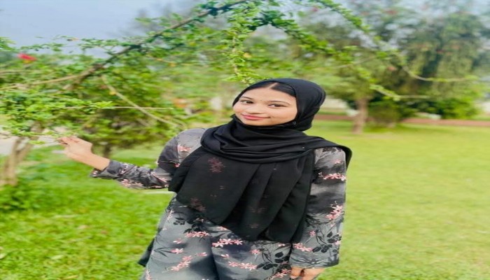 কনটেন্ট ক্রিয়েটরদের মিলনমেলা নিয়ে বিতর্ক: আমন্ত্রণ না পেয়ে ক্ষোভ মুক্তা বেগমের