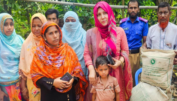 দুবাইয়ে ক্ষেপণাস্ত্র হামলায় নিহত প্রবাসীর পরিবারের প্রতি উপজেলা প্রশাসনের সহমর্মিতা