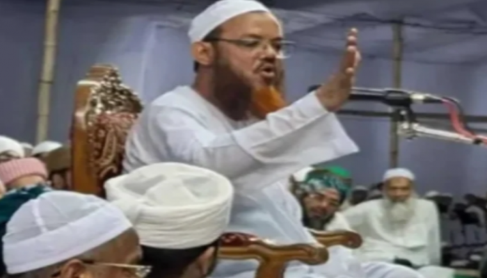 ​দুনিয়ায় শান্তি ও পরকালে মুক্তির জন্য আল্লাহর প্রতি ভয় ও তাকওয়া অর্জন জরুরী: মুফতি ফয়জুল করীম