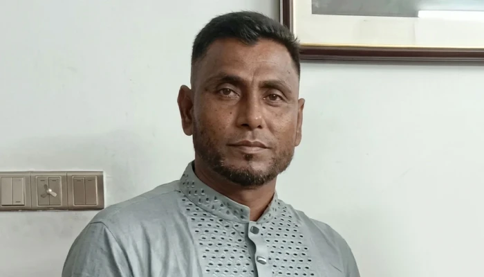 শ্রমিক লীগ নেতার বিরুদ্ধে প্রশাসনের নাম ভাঙিয়ে চাঁদাবাজির অভিযোগ