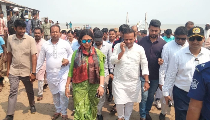 হাতিয়ায় যোগাযোগ ব্যবস্থায় বড় পরিবর্তনের আভাস নৌ প্রতিমন্ত্রীর