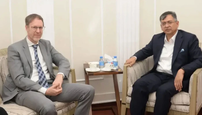 পুলিশ সংস্কারে সরকার কাজ করছে রাতারাতি সম্ভব নয়: স্বরাষ্ট্রমন্ত্রী