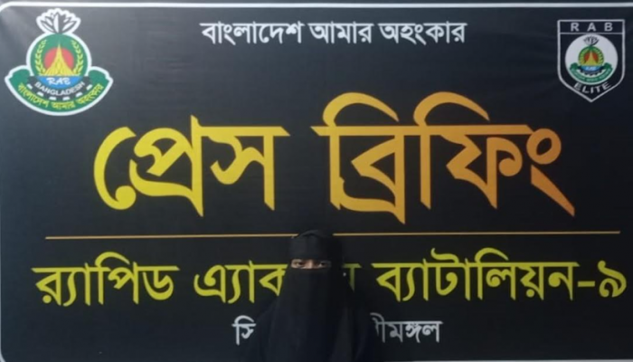 র‌্যাব-৯ এর অভিযানে মৌলভীবাজারের কমলগঞ্জ থেকে কিশোরী অপহরণ মামলার প্রধান আসামি ‘ইকরাম মিয়া’ ১২ ঘন্টার মধ্যে গ্রেফতার ও ভিকটিম উদ্ধার