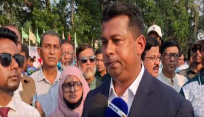 ​টপসয়েল কাটলেই কঠোর ব্যবস্থা - জেলা প্রশাসক