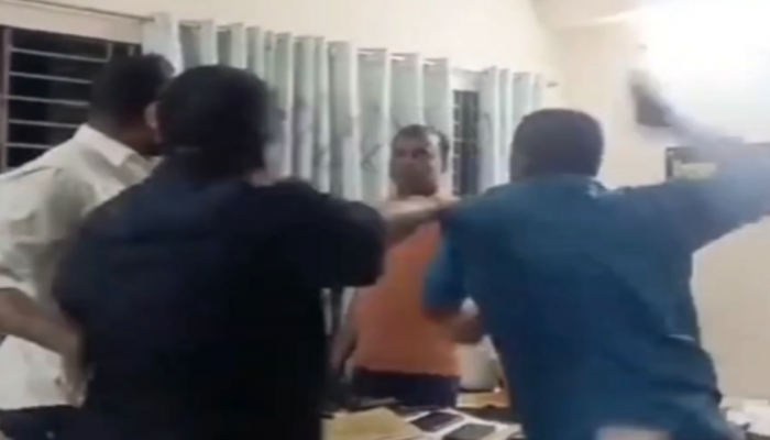 রাণীশংকৈলে সরকারি কর্মকর্তাকে মারধর থানায় মামলা গ্রেফতার-১