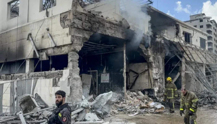 লেবাননে ইসরাইলি হামলায় ১৩ নিরাপত্তা কর্মী নিহত