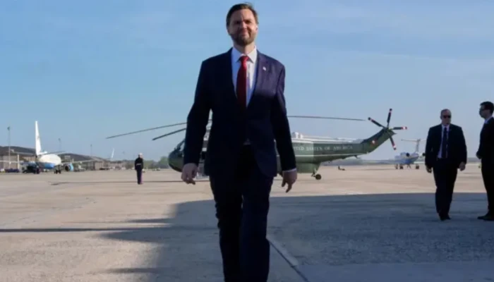 ইসলামাবাদে পৌঁছালেন মার্কিন প্রতিনিধিরা