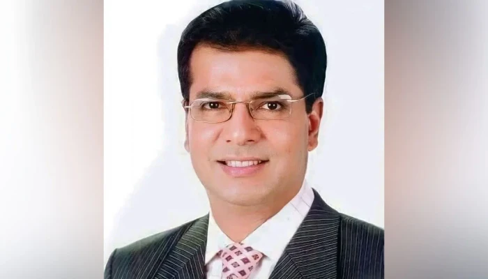 দুই দিনের সফরে লালমনিরহাটে আসার পথে অসুস্থ ত্রাণমন্ত্রী