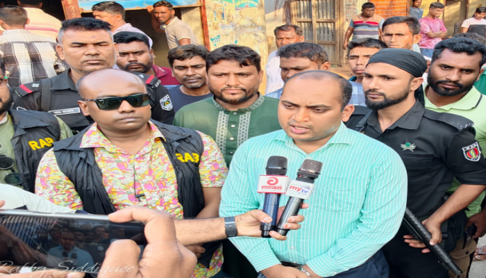 দিনাজপুর জেলার পার্বতীপুর থানাধীন এলাকায় র‌্যাব-১৩ এবং পার্বতীপুর উপজেলা প্রশাসন এর যৌথ ভ্রাম্যমান আদালত পরিচালনায় ১২০০ লিটার পেট্রোল জব্দসহ ০১ জন ব্যবসায়ীকে ৫,০০০/- টাকা জরিমানা।