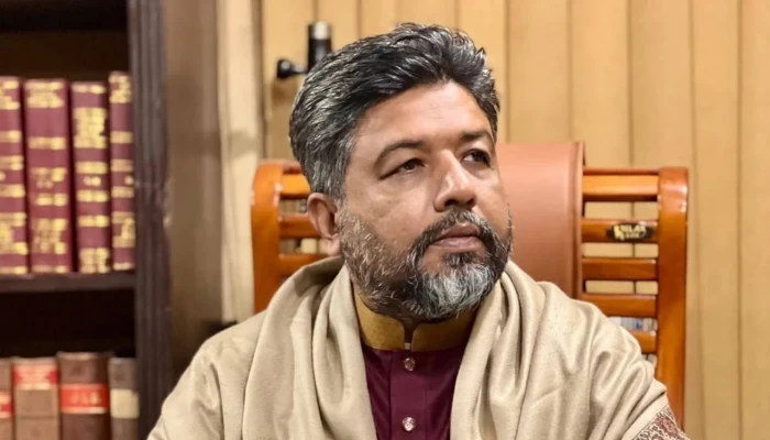 ‘কাগজে-কলমে নয়, বাস্তবেই আধুনিক পৌরসভা গড়ে তুলবো’