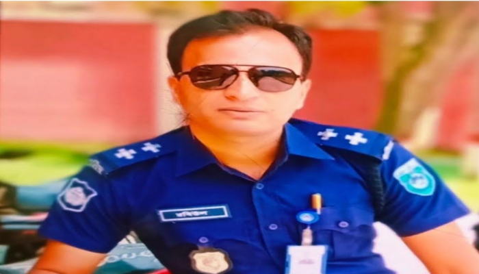 নওগাঁয় পুলিশ তদন্ত কর্মকর্তার বিরুদ্ধে বাদিকে আপসের চাপ দেওয়ার অভিযোগ