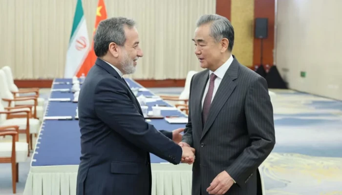 চীনের পররাষ্ট্রমন্ত্রীর সঙ্গে আরাগচির ফোনালাপ, যুক্তরাষ্ট্রকে নতুন হুঁশিয়ারি