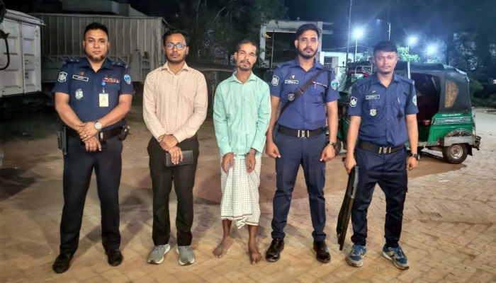 বাঁশখালীতে মাকে মারধর করায় ছেলে আটক, ৩ মাসের সাজা