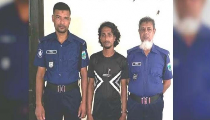 বদলগাছীতে গাঁজা ও ট্যাবলেটসহ যুবক গ্রেফতার