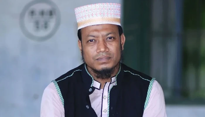 আমির হামজার বিরুদ্ধে গ্রেপ্তারি পরোয়ানা
