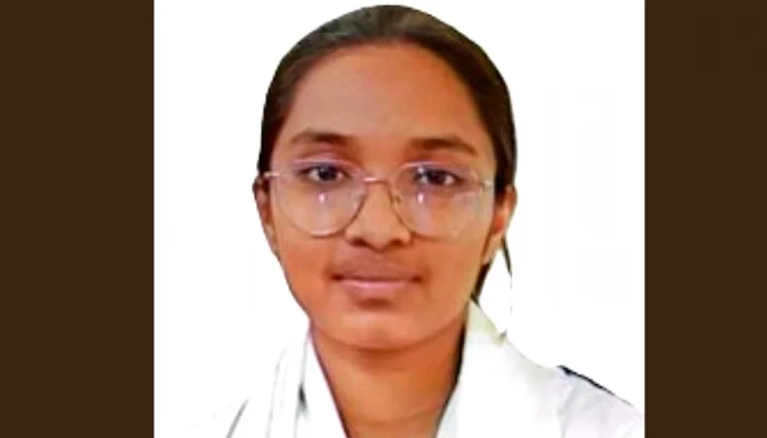 লাকসামে স্কুলছাত্রীর ঝুলন্ত লাশ উদ্ধার