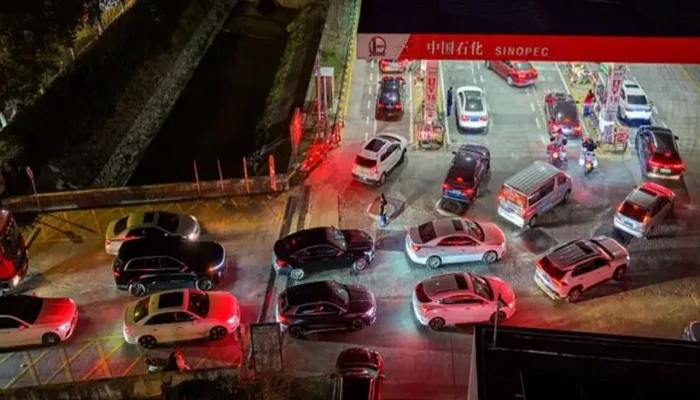 ইরান যুদ্ধ শুরুর পর প্রথমবার তেলের দাম কমাল চীন