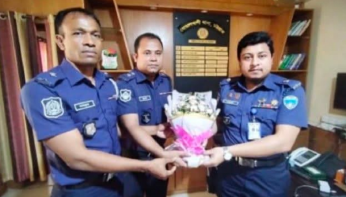 ​বোয়ালখালী থানায় অতিরিক্ত পুলিশ সুপার  নোমান আহমদ এর বিদায় সম্বর্ধনা