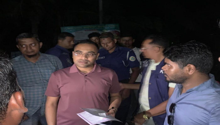 বানারীপাড়ায় অবৈধ গ্যাস সিলিন্ডার মজুদে অভিযান, ডিলারকে জরিমানা;