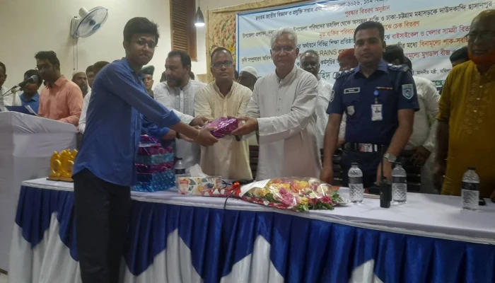 অপরাধী যেই হোক তাকে আইনের আওতায় আনতে হবে: সমাজকল্যাণমন্ত্রী