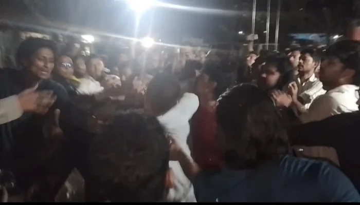 সাংবাদিক মারধরের ঘটনায় ছাত্রদলের তদন্ত কমিটি গঠন